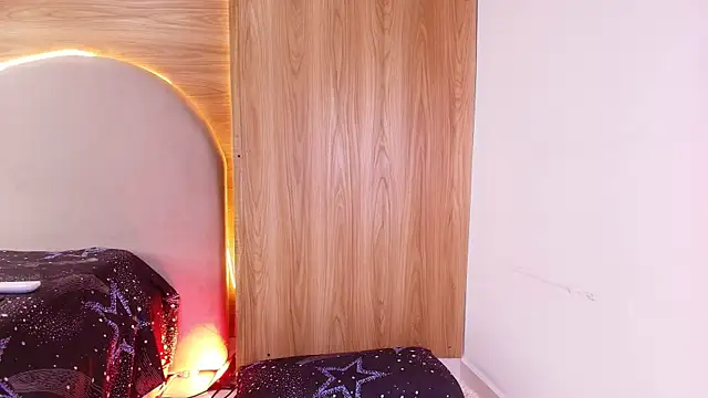 kiara_lp Adlı Modelin Canlı XXX Sohbeti