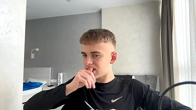 SoloFury Webcam Show