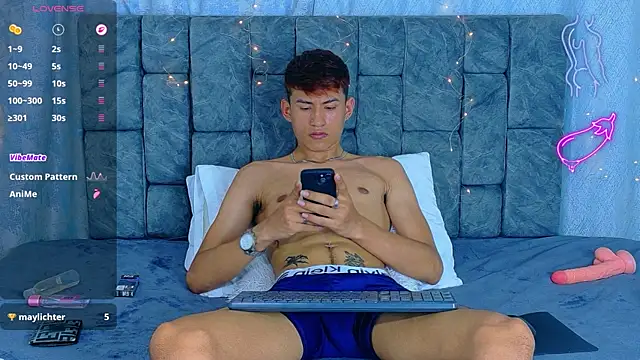 NicolasTorrez Live XXX-chat