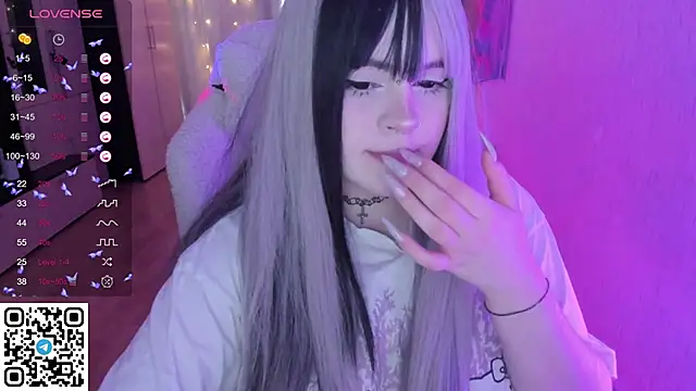 SelenaCute Chat XXX live