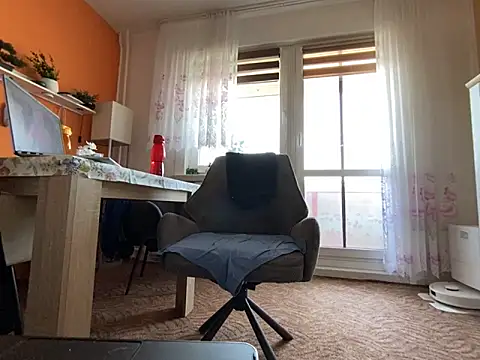 smaili1513 Adlı Modelin Web Kamerası Şovu