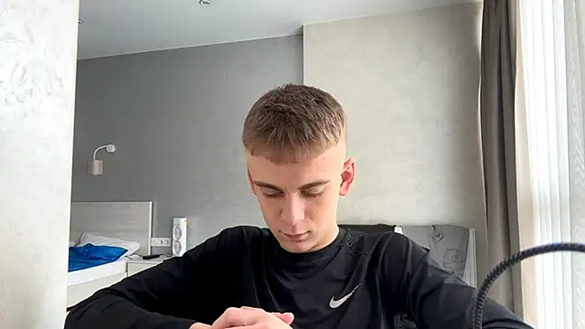 SoloFury: απευθείας συνομιλία ΧΧΧ