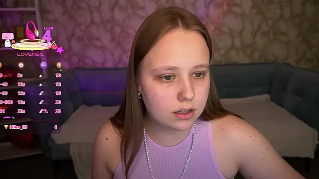 XXX chat uživo modela CrystallPaws