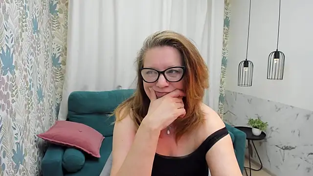 LeaPure's Live XXX Chat