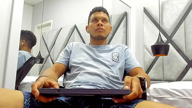 Webkamerová show NohaBrooks