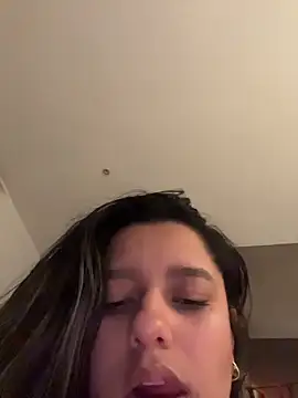 XXX chat uživo modela Lusty_Lunaa