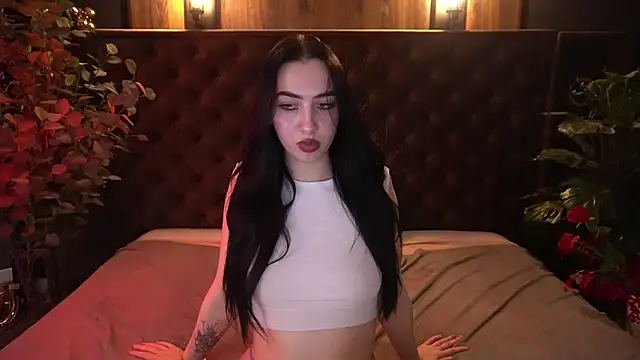 WildKittenX_'s Live XXX Chat