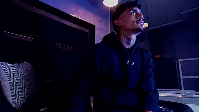 Chat XXX en directo de Dark_Eros_