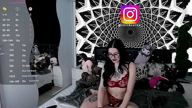 Chatroom XXX en direct de Lilithcaine