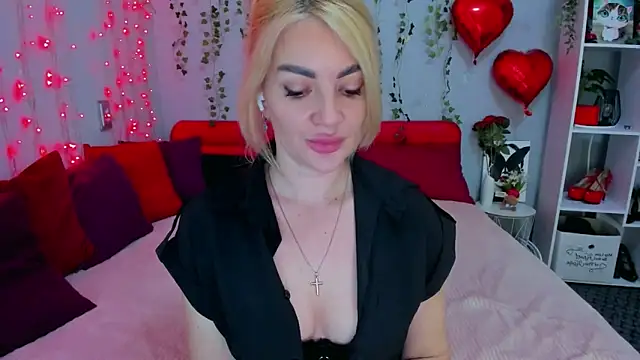 LunaBellucci Chat XXX in diretta