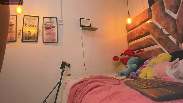 Mia_coxx1 Chat XXX live