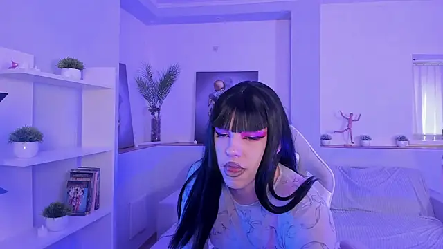 Pokazy przed kamerką – Madison_dolly