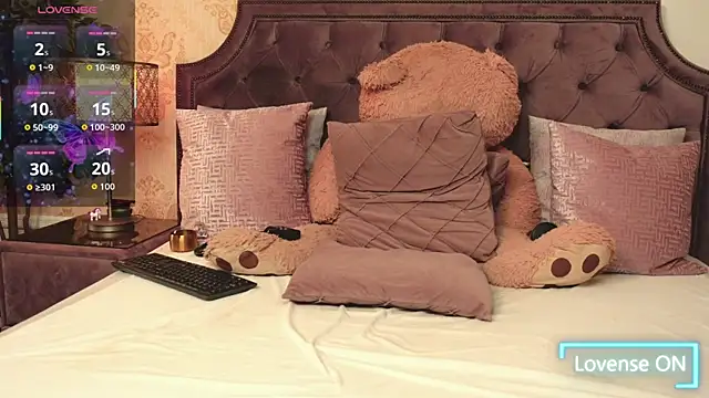 دردشة JaneDevine الجنسية المباشرة