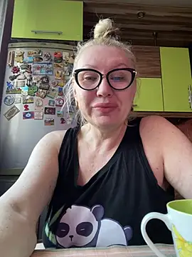 OliviaDancequeen's Webcam Show