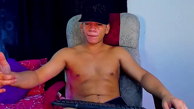 Show de Aless_bigg na webcam