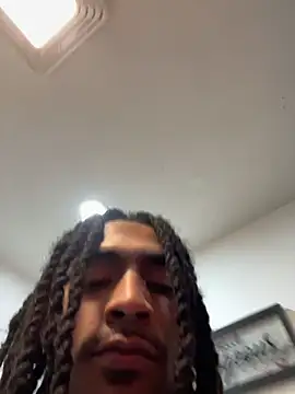 Chat +18 de Mellyj053 ao vivo