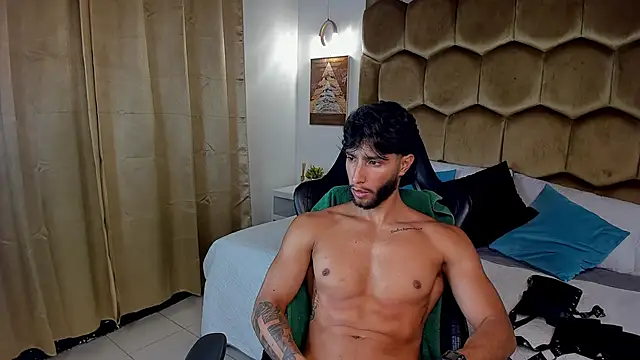 Emmet_CollinsJSのライブXXXチャット