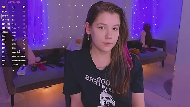 Mira_Falls – Live XXX-chat