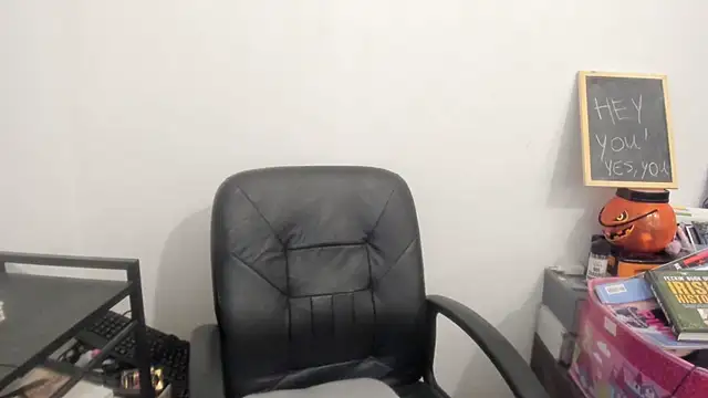 new_but_cute webcam show