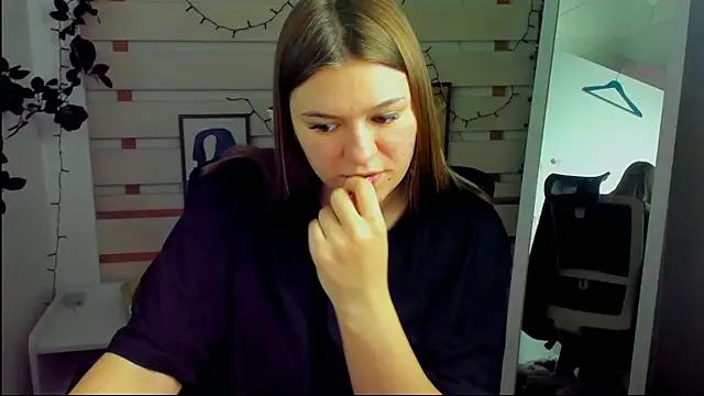 Josephine_Kiss: онлайн-секс-чат