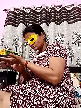 Gullapi Adlı Modelin Canlı XXX Sohbeti