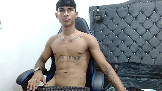 luka_big18 Live XXX Chat