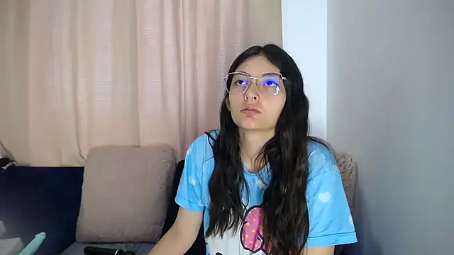 lessliee22_'s Live XXX Chat