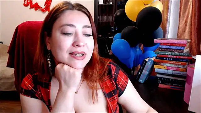 แชท XXX สดของ SimplyDivine