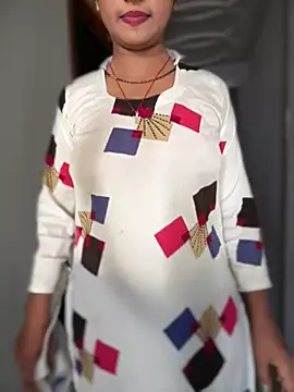 4U143: απευθείας συνομιλία ΧΧΧ