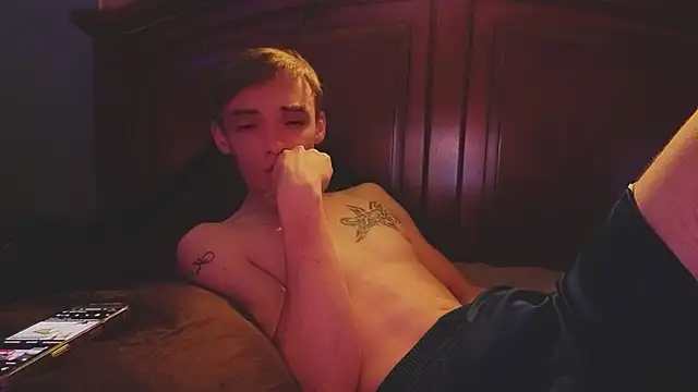 Ilovepussy1911 webcam show