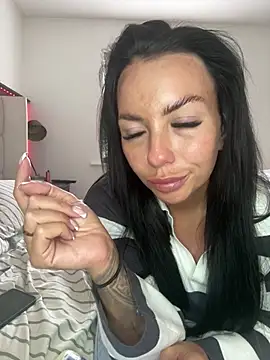 BELLABLACKXUK Live XXX-Chat