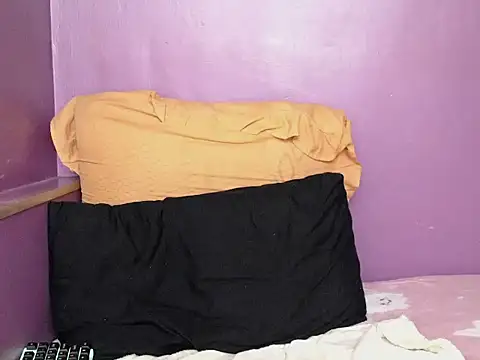 indianicon23's Live XXX Chat