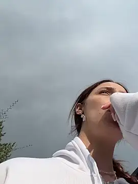 DollyTallのウェブカメラショー