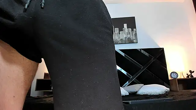 Benjamin_More24のライブXXXチャット