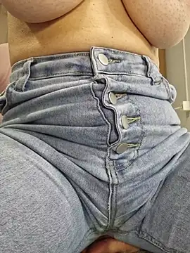 Show modela KamaSons na web-kameri