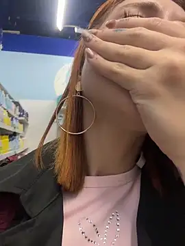 Chat XXX en directo de RosieSecret