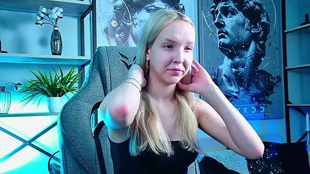 MaoqiBeverly Chat XXX in diretta