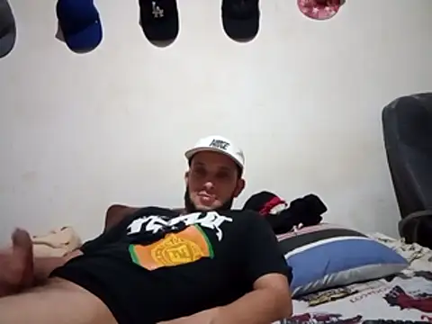 sebastiansebolla Show in webcam