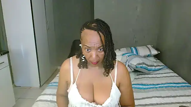 Lillyan_NのライブXXXチャット