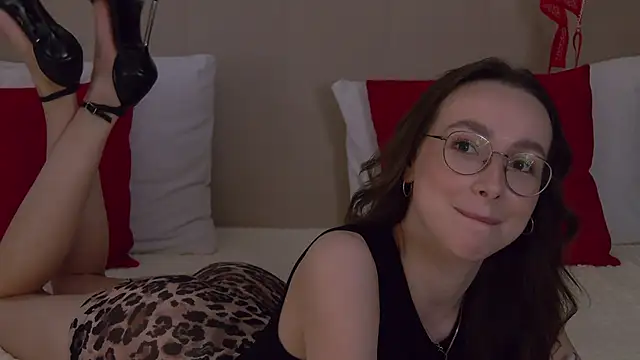 Chatroom XXX en direct de Emily_Simon