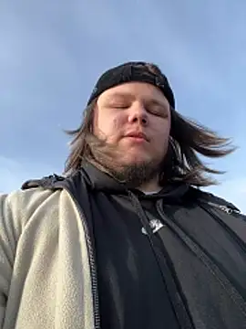 desiredude9: онлайн-секс-чат