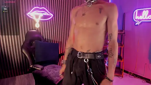 Maximoking26 Show in webcam