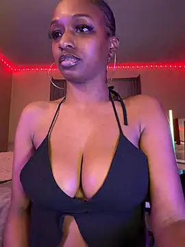 AshleyCa1995 Adlı Modelin Canlı XXX Sohbeti