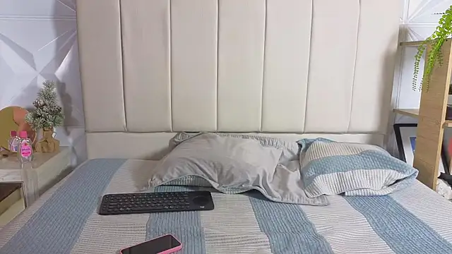 Show Webcam de Emily_and_Sebastiannn