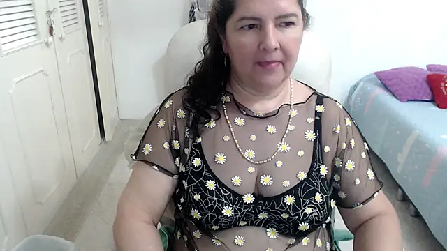 leonela_69 现场XXX聊天