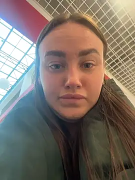 Chat +18 de KiraSunshine ao vivo