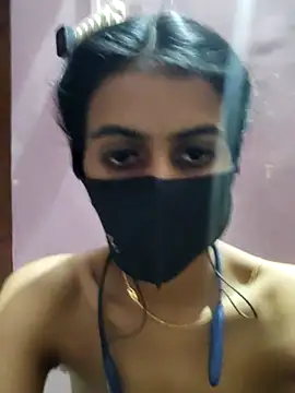 Thaper_Meera2 Adlı Modelin Canlı XXX Sohbeti