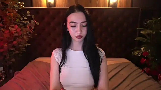 WildKittenX_'s Live XXX Chat