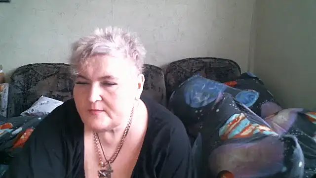 Pokazy przed kamerką – Lana555