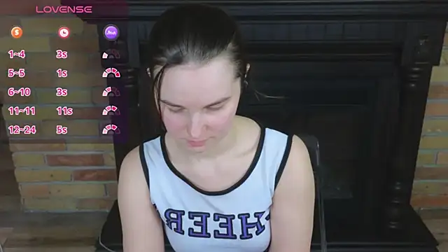 Chat +18 de Ellie_Sunset ao vivo